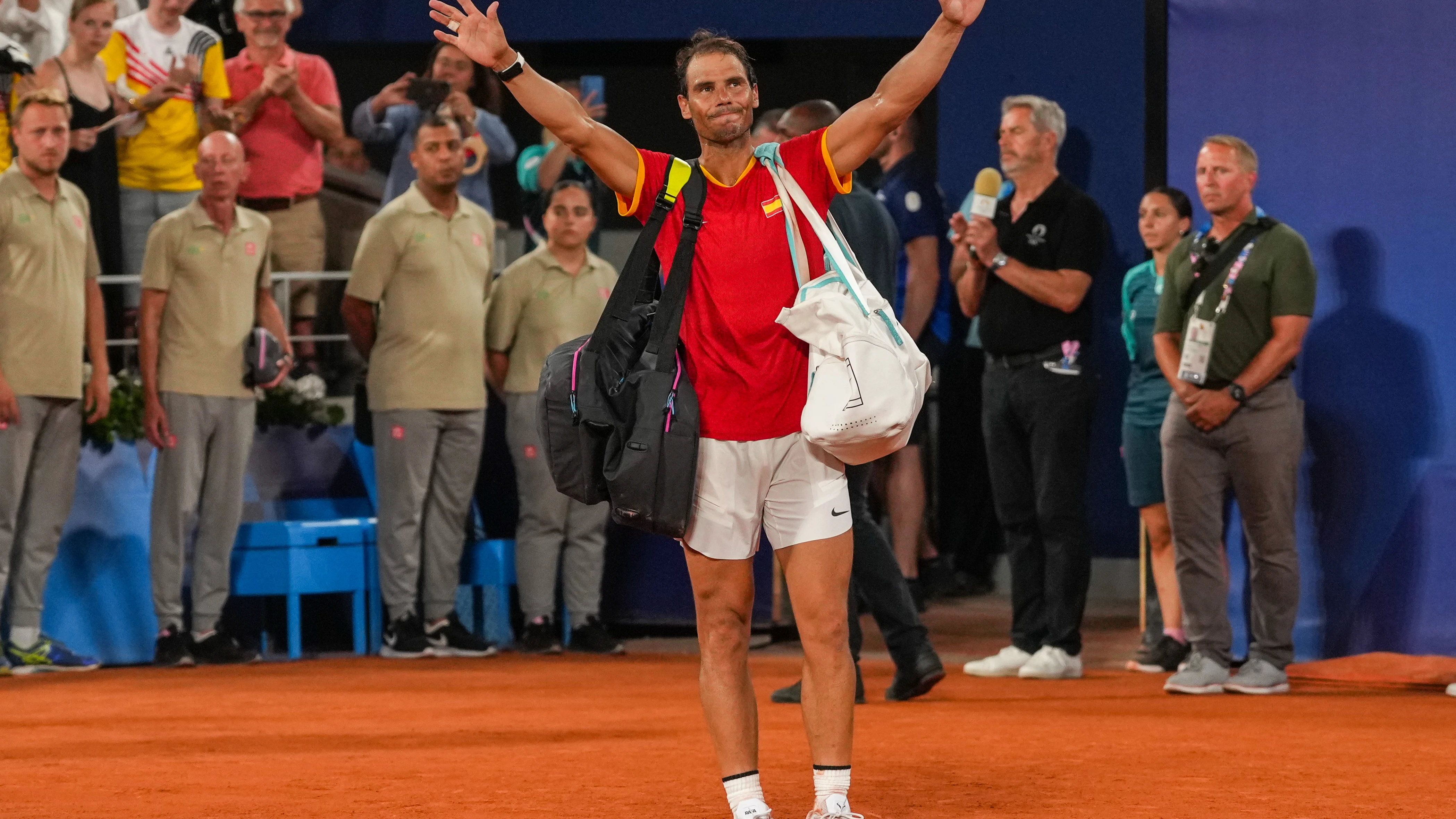 Nadal se despide de los JJOO de París tras la derrota en dobles junto a Carlos Alcaraz.