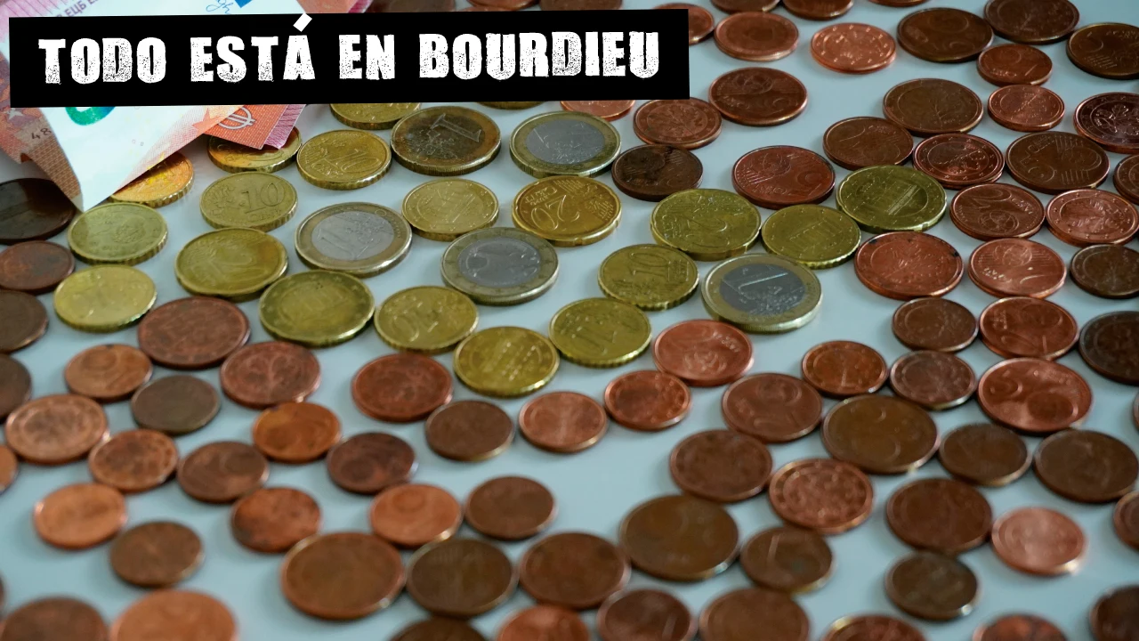 Imagen de monedas y billetes