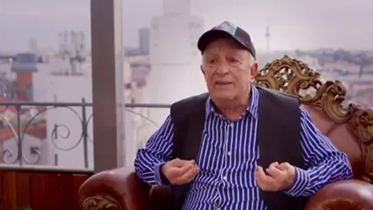 Carlos Ferrando aborda la orientación sexual de Tino Casal: "¿Ambiguo? Era una señora estupenda" Carlos Ferrando aborda la orientación sexual de Tino Casal: "¿Ambiguo? Era una señora estupenda"