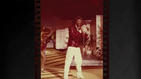 El guiño de Óscar Ferrer, cantante de ‘Varry Brava’, a Tino Casal: "Estuvimos en Benidorm Fest porque figuras como Tino estuvieron" El guiño de Óscar Ferrer, cantante de ‘Varry Brava’, a Tino Casal: "Estuvimos en Benidorm Fest porque figuras como Tino estuvieron"