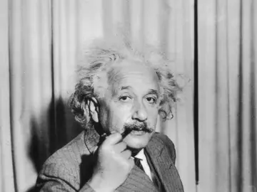Albert Einstein Albert Einstein