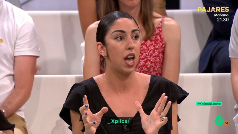 Romana, camarera y actriz, afectada por el problema de la vivienda: "Si no puedo vivir en Madrid ni volverme a Málaga, ¿qué hago?"