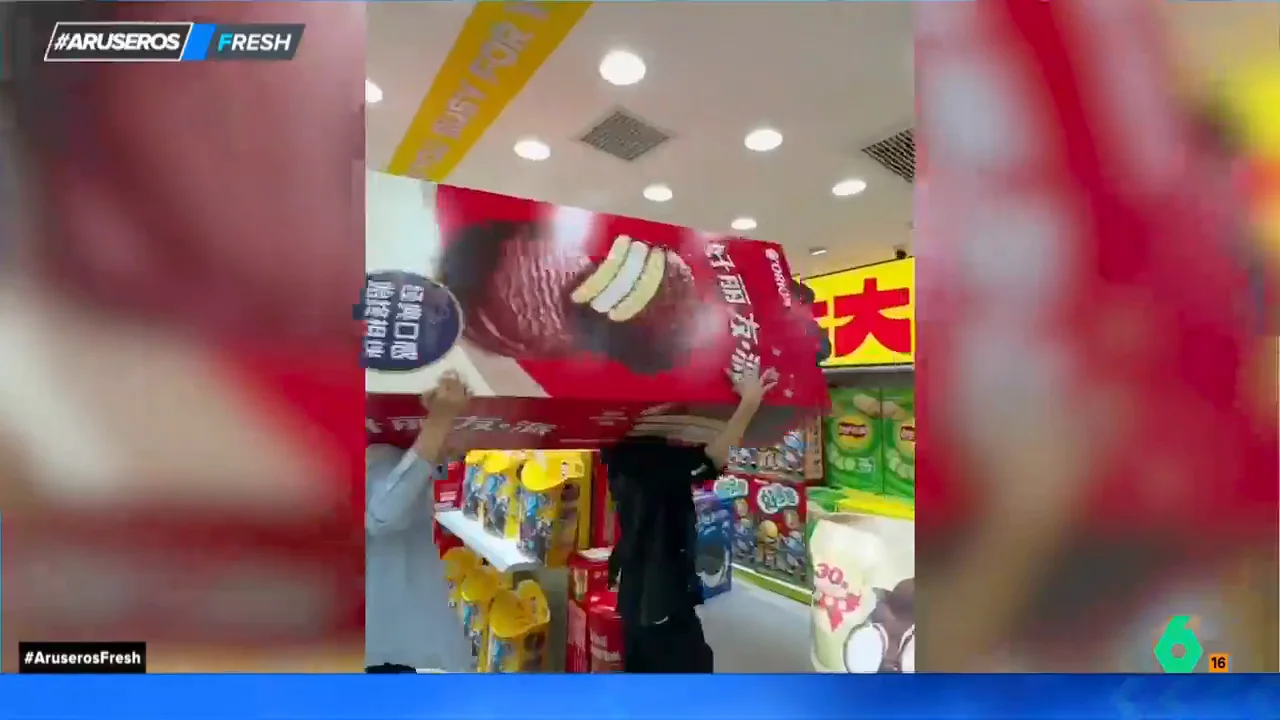 El alucinante supermercado en China que solo vende 'snacks' de tamaño gigante