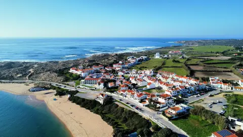 Vila Nova de Milfontes en la costa alentejana, en Portugal Vila Nova de Milfontes en la costa alentejana, en Portugal