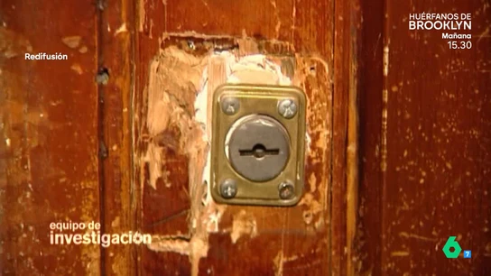 Puerta de piso okupado Puerta de piso okupado