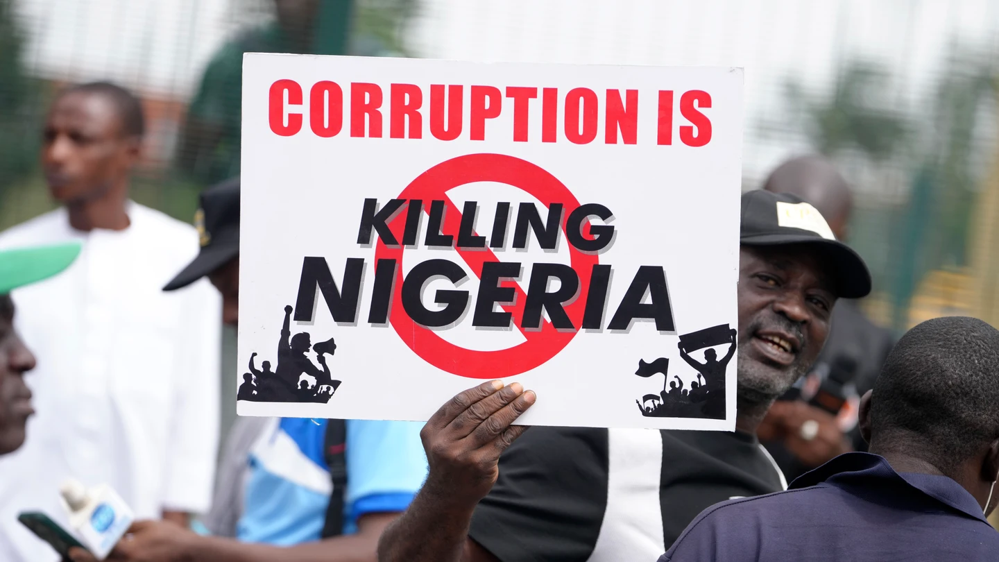 Momento de las protestas en Nigeria que dejan al menos 21 muertos y cientos de detenidos Momento de las protestas en Nigeria que dejan al menos 21 muertos y cientos de detenidos