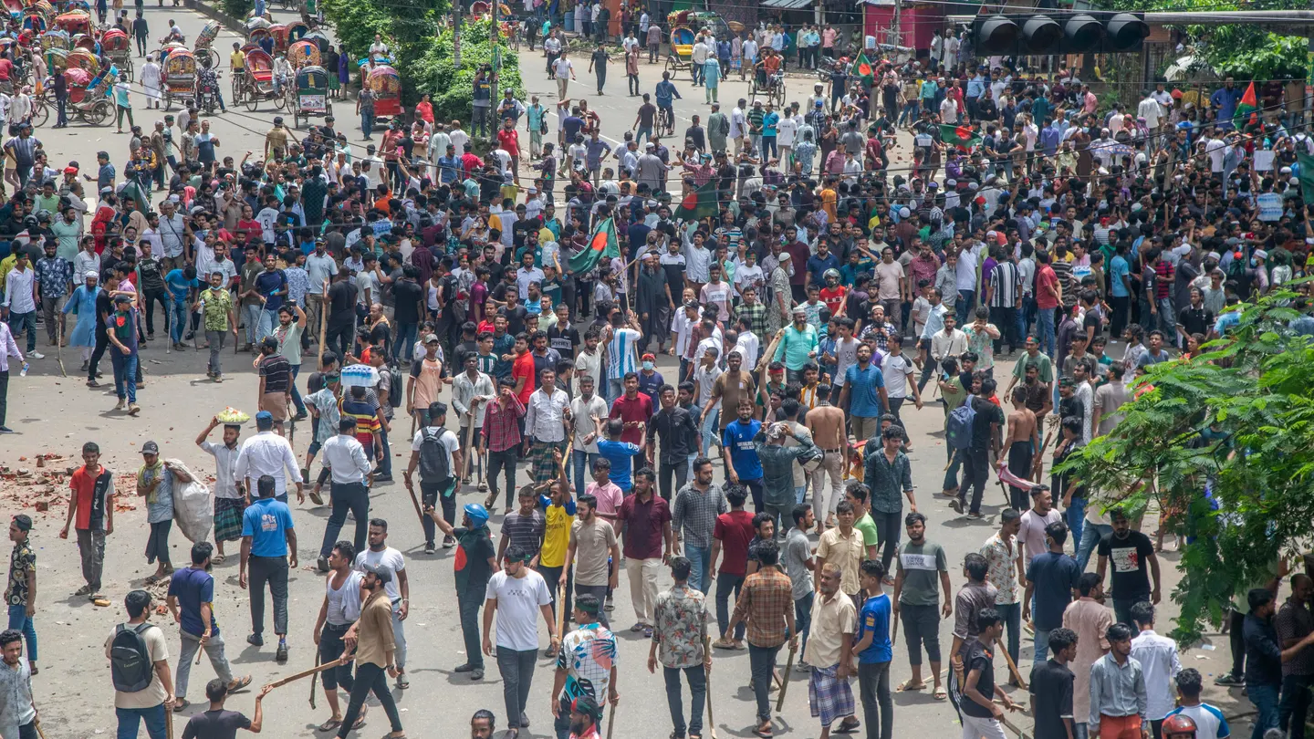 Manifestantes participan en el primer día del movimiento de no cooperación en Dacca, Bangladesh, el 4 de agosto de 2024 Manifestantes participan en el primer día del movimiento de no cooperación en Dacca, Bangladesh, el 4 de agosto de 2024