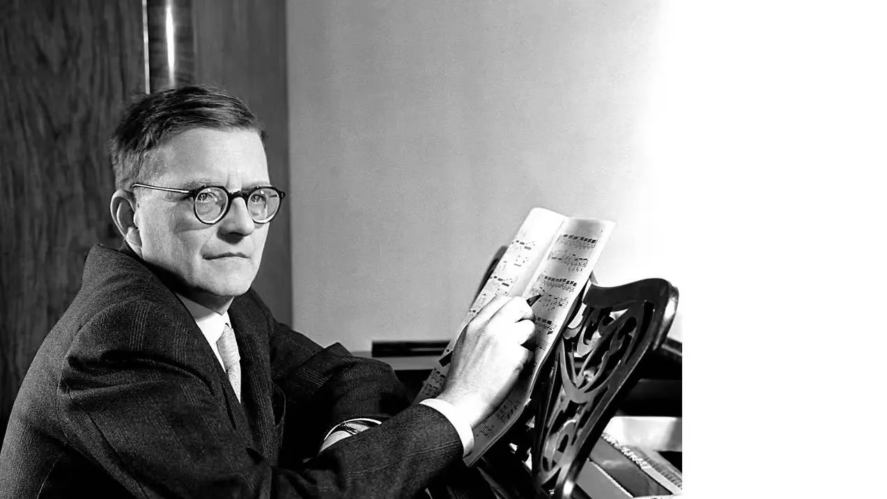El compositor ruso, Dmitri Shostakóvich
