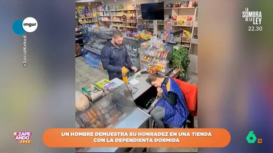 Un hombre demuestra que la honradez aún existe Un hombre demuestra que la honradez aún existe