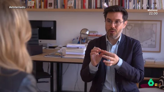 El politólogo Toni Aira sobre el procés: "Se ha cerrado un capítulo muy importante" Tras las elecciones catalanas, que tuvieron lugar el pasado 12 de mayo, la reportera pudo charlar con el politólogo Toni Aira sobre los resultados de las mismas y sus consecuencias para los partidos independentistas.