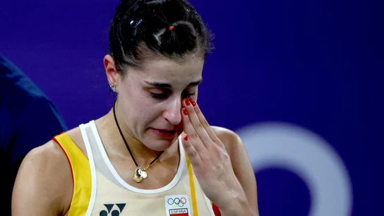 Carolina Marín, entre lágrimas Carolina Marín, entre lágrimas