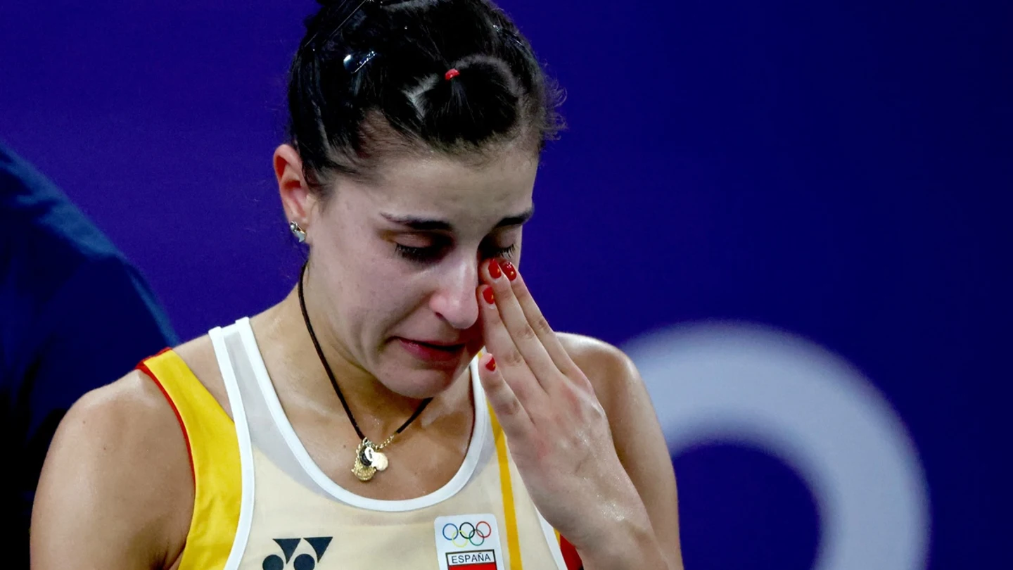 Carolina Marín, entre lágrimas Carolina Marín, entre lágrimas