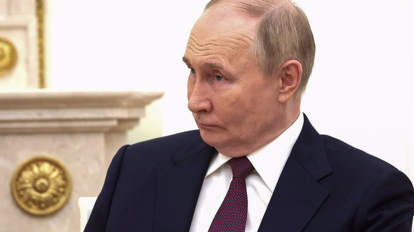 Putin tacha la ofensiva ucraniana sobre Kursk como una "provocación a gran escala" Putin tacha la ofensiva ucraniana sobre Kursk como una "provocación a gran escala"