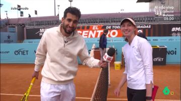 Isma Juárez termina "ahogado" después de pelotear con Cristina Bucsa durante 30 segundos: "Has podido conmigo"