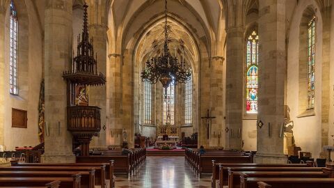 Interior de la Catedral de San Martín de Bratislava