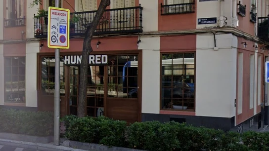 Al menos 13 intoxicados por salmonelosis tras comer hamburguesas en mal estado en una conocida cadena en Madrid Al menos 13 intoxicados por salmonelosis tras comer hamburguesas en mal estado en una conocida cadena en Madrid