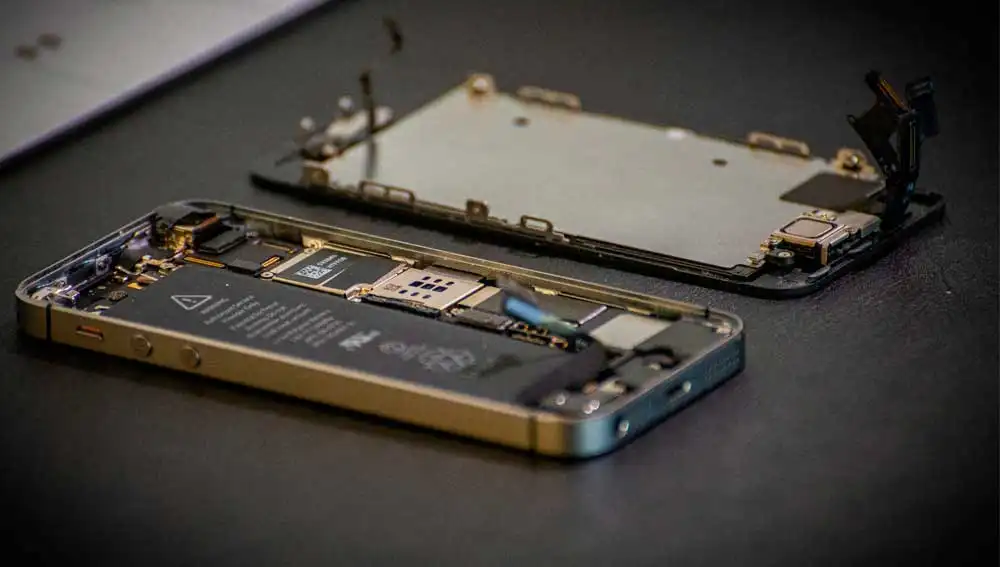 Interior de un teléfono móvil Interior de un teléfono móvil