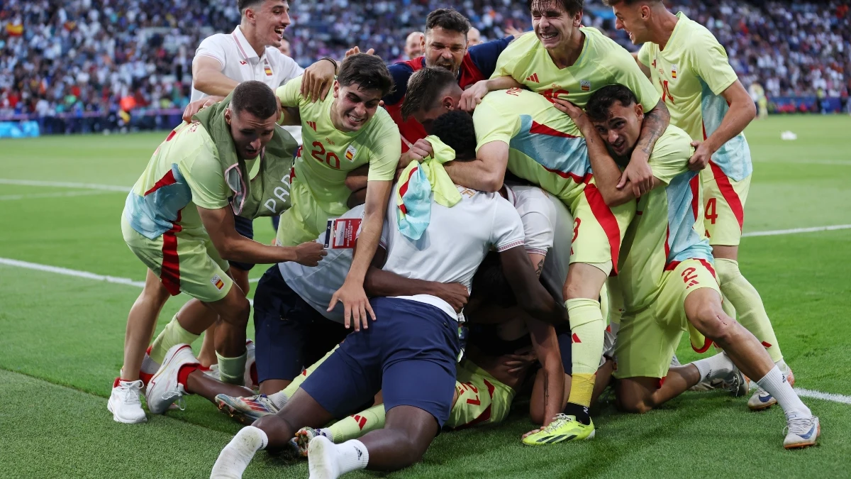 España celebra el gol definitivo en la final de París