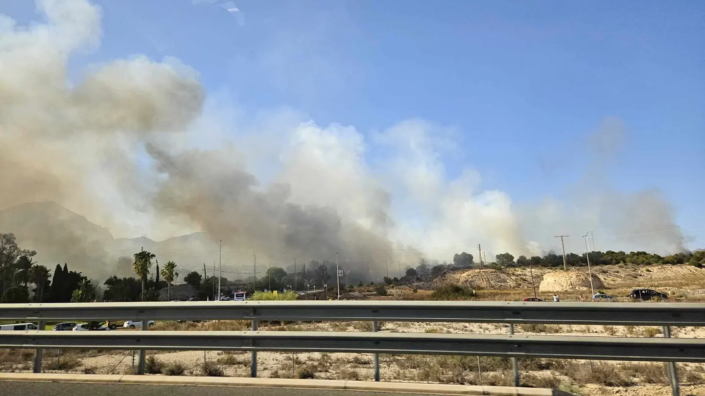 Foto del incendio en Benidorm Foto del incendio en Benidorm