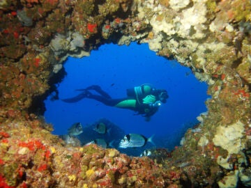 Buceador en Formentera