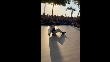 Abel Caballero, haciendo breakdance en el festival de O Marisquiño