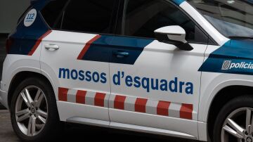 Un vehículo de los Mossos d’Esquadra