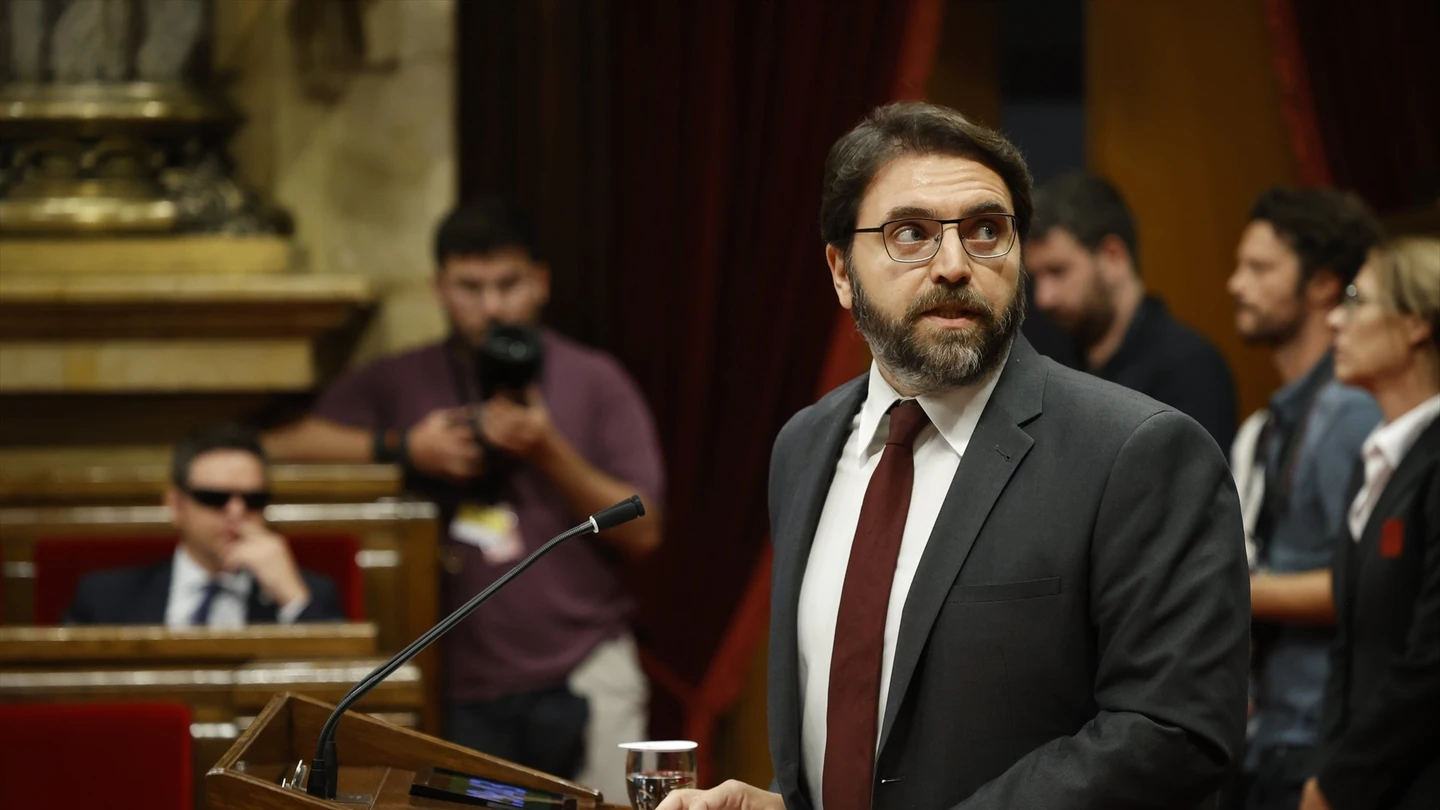 El diputado del PSC Ferran Pedret en el pleno de investidura de Salvador Illa El diputado del PSC Ferran Pedret en el pleno de investidura de Salvador Illa