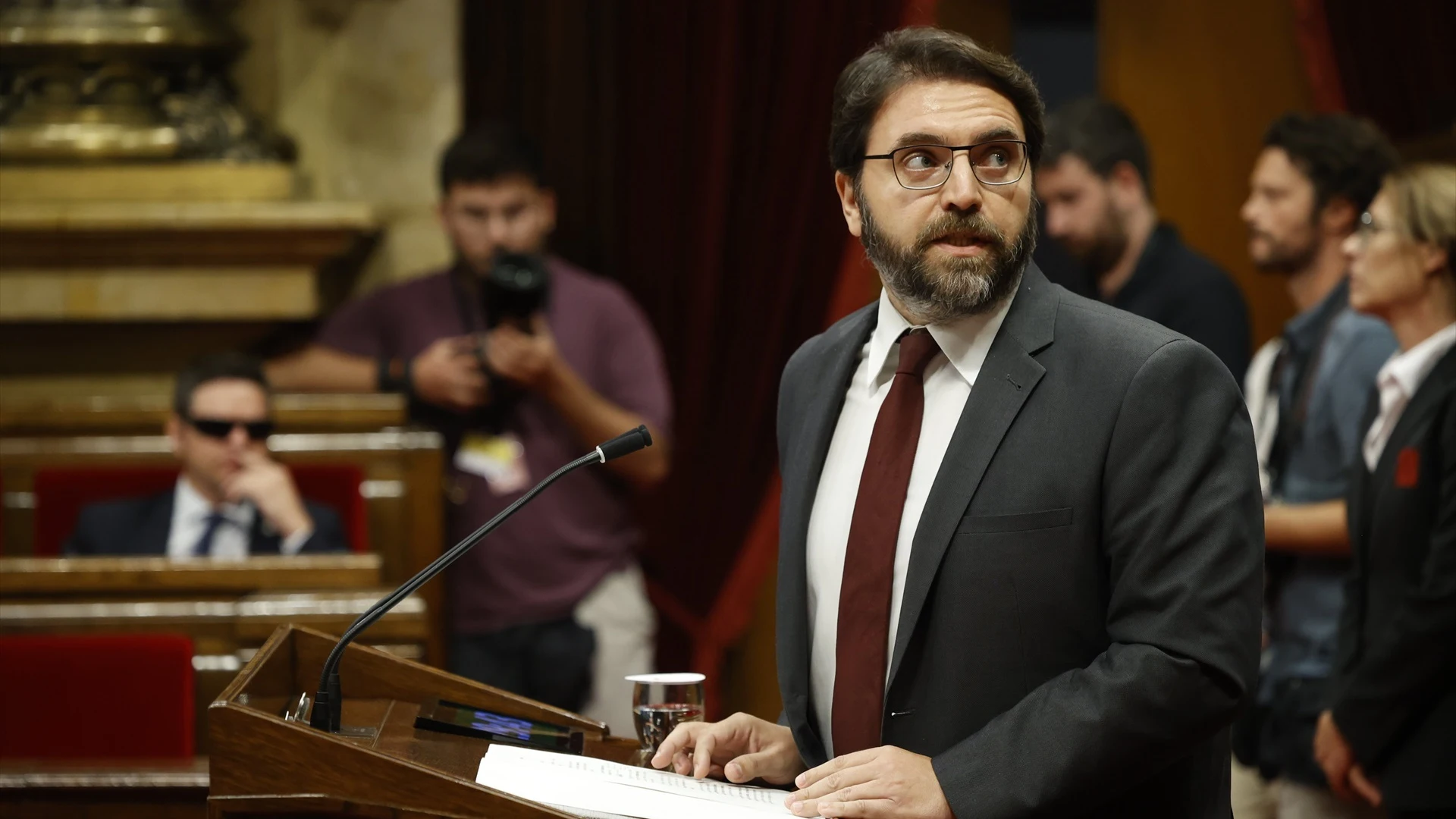 El diputado del PSC Ferran Pedret en el pleno de investidura de Salvador Illa