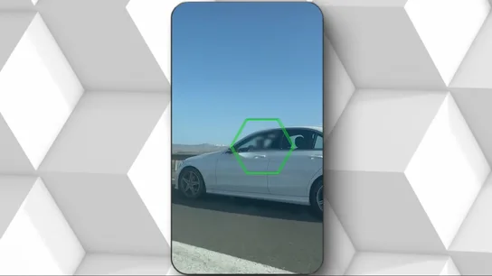 La Guardia Civil investiga a un hombre por conducir con un menor en el regazo por la autovía en Alhama de Murcia La Guardia Civil investiga a un hombre por conducir con un menor en el regazo por la autovía en Alhama de Murcia