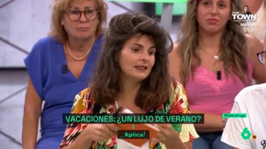 Ana Geranios, periodista: "El turismo es una industria impuesta por la dictadura franquista"