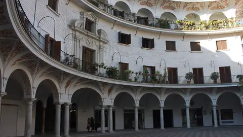 Plaza del Cabildo de Sevilla Plaza del Cabildo de Sevilla