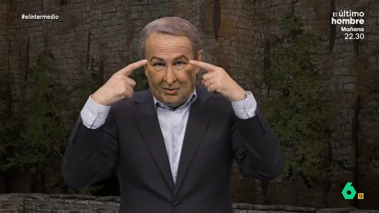 Joaquín Reyes se convierte en Zapatero y desvela el 'problema' de sus cejas: "Las subí en el 2000 y no las he bajado" El expresidente socialista explicó que se siente muy orgulloso de su papel de mediador de conflictos. "Empecé en Venezuela y ahí descubrí que se me da muy bien", explicó.