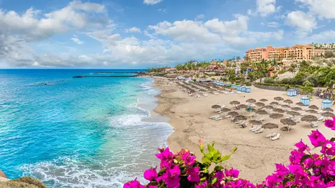 Playa del Duque, en Costa Adeje, Tenerife Playa del Duque, en Costa Adeje, Tenerife