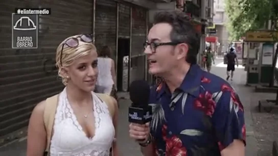 Así explica una chica de barrio obrero qué es para ella el lujo: "Irme con una amiga a tomarme una cerveza" Así explica una chica de barrio obrero qué es para ella el lujo: "Irme con una amiga a tomarme una cerveza"