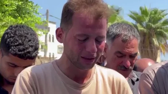 "Mi corazón está destrozado": el duro relato del padre que perdió a sus gemelos recién nacidos por un bombardeo de Israel en Gaza "Mi corazón está destrozado": el duro relato del padre que perdió a sus gemelos recién nacidos por un bombardeo de Israel en Gaza