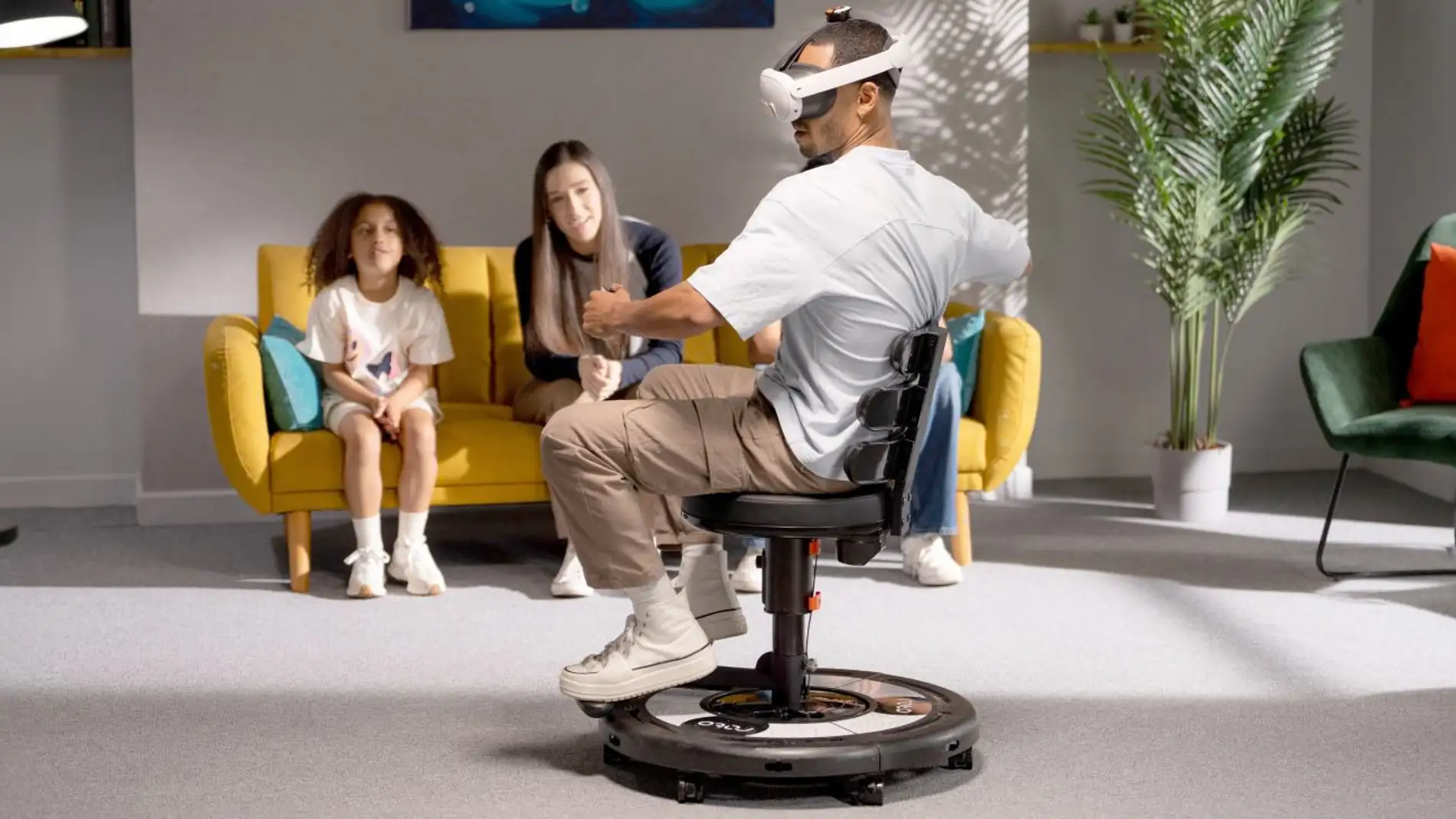 Esta silla promete eliminar los problemas de mareos al utilizar unas gafas VR Esta silla promete eliminar los problemas de mareos al utilizar unas gafas VR