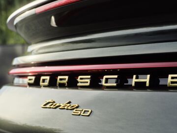 Porsche 911 turbo 50