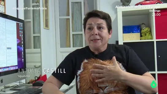 La desesperada situación de una vecina a punto de ser desahuciada: "Me quieren quitar el techo para dárselo a los turistas" La desesperada situación de una vecina a punto de ser desahuciada: "Me quieren quitar el techo para dárselo a los turistas"