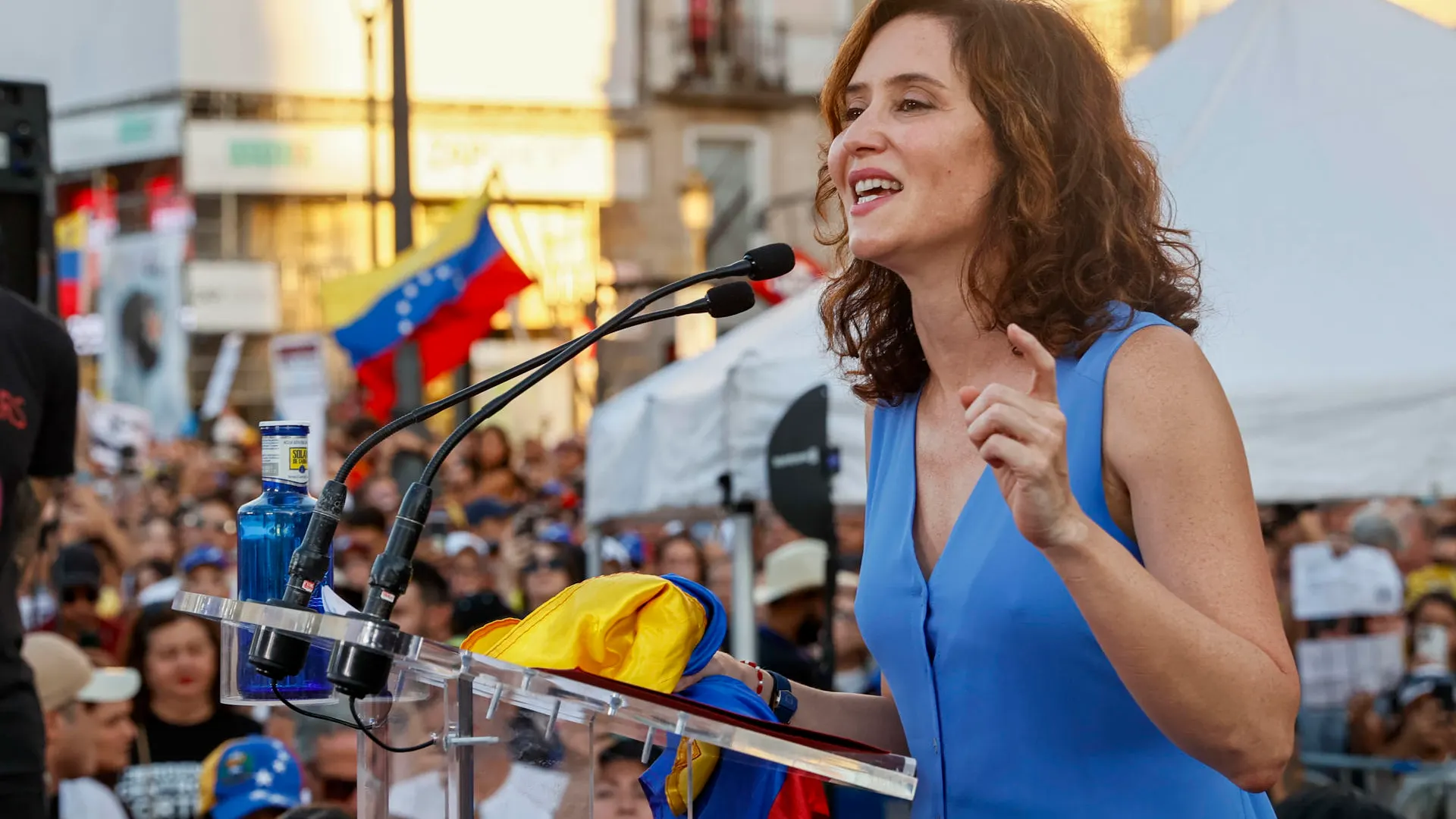 La presidenta de la Comunidad de Madrid, Isabel Díaz Ayuso, este sábado en la protesta contra Nicolás Maduro.