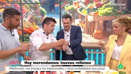 Iñaki López y Cristina Pardo se ponen a prueba con el picante: "Se me han hundido los ojos" Iñaki López y Cristina Pardo se ponen a prueba con el picante: "Se me han hundido los ojos"