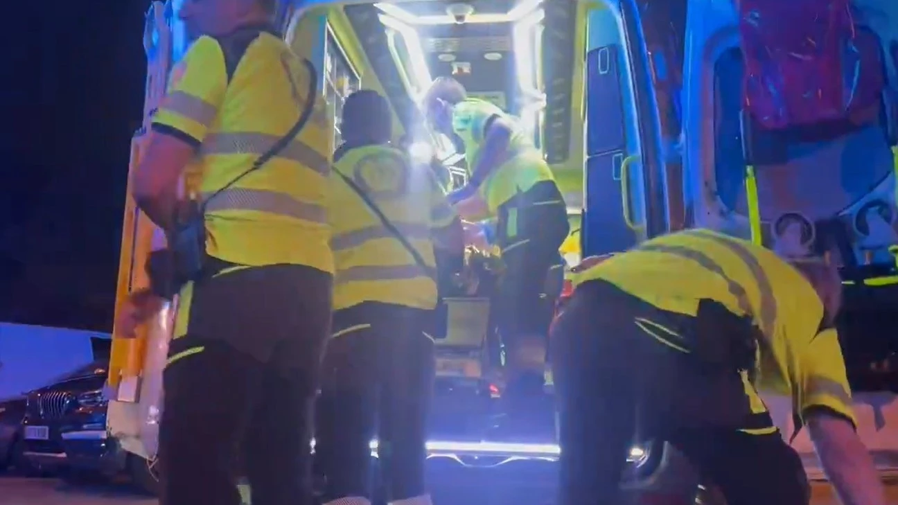 Cinco heridos con quemaduras en un incendio en un local de copas de Madrid.