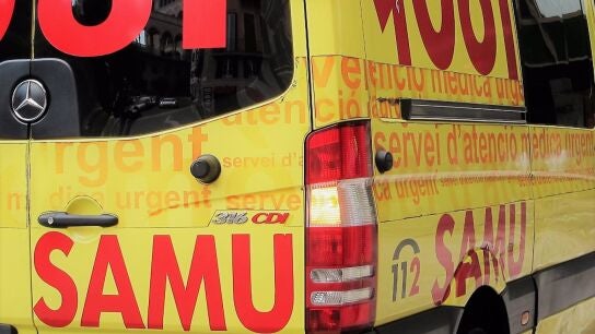 Parte trasera de una ambulancia del SAMU 061 de Ibiza.