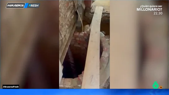 Una pareja reforma su casa y descubre bajo el suelo un "pozo de los deseos" de más de 200 años Una pareja reforma su casa y descubre bajo el suelo un "pozo de los deseos" de más de 200 años