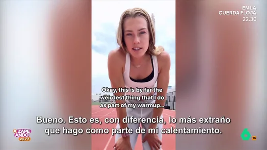 Una atleta estadounidense desvela su curiosa técnica de calentamiento: "Parezco una loca en la pista" La corredora aprendió la técnica de un médico y desde entonces la utiliza en sus entrenos. Colleen Quigley, que así se llama, no duda en compartirla en sus redes sociales para que la aprendan todos sus seguidores.