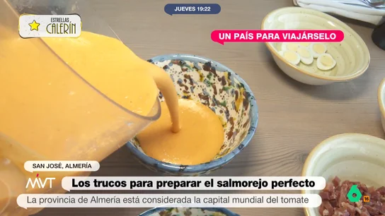 Luis Calero descubre en Cabo de Gata el truco para cocinar el mejor salmorejo En 'Un país para viajárselo', Luis Calero reparte sus primeras 'Estrellas Calerín' y en este vídeo visita Cabo de Gata, en Almería, un lugar donde, según el chef de 'Casa Pepe' están "los mejores tomates de Europa" para probar su salmorejo.