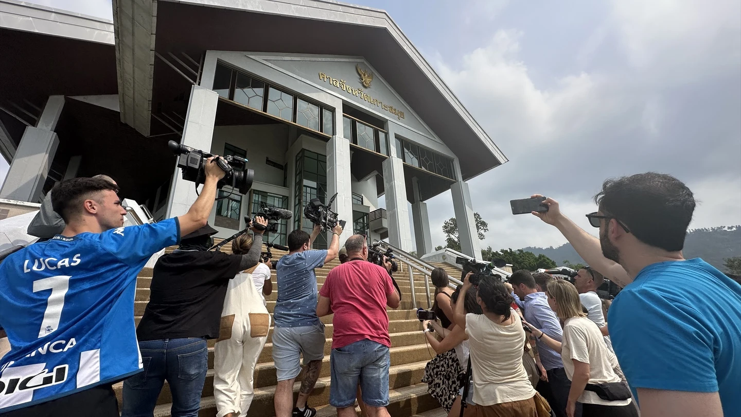 La prensa expectante en el juicio de Daniel Sancho en Tailandia, a 11 de abril de 2024, en Koh Samui (Tailandia) La prensa expectante en el juicio de Daniel Sancho en Tailandia, a 11 de abril de 2024, en Koh Samui (Tailandia)