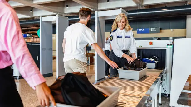 Control de equipajes en un aeropuerto 