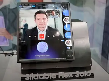 Una de las nuevas pantallas flexible de Samsung Una de las nuevas pantallas flexible de Samsung