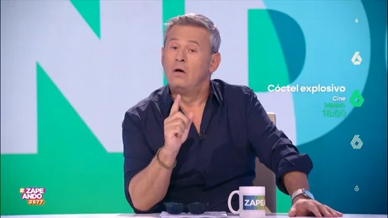 Miki Nadal indignado con una revista francesa que critica a España: "No superan que hayamos fichado a Mbappé" "En el artículo se habla de la decadencia de los países de Occidente", indica María Gómez, y para ellos se comparan elementos del pasado con otros de la actualidad.