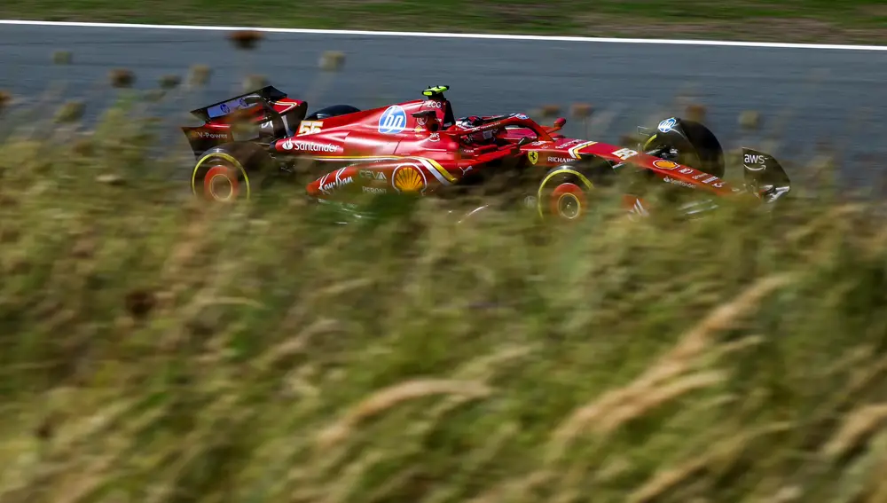 Problemas con la caja de cambios bajaron a Sainz del coche Problemas con la caja de cambios bajaron a Sainz del coche